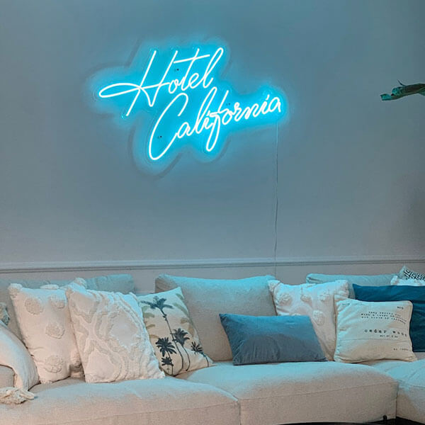 <img src="neonsignhotelcalifornia01.jpg" alt="Hotel California Neon Sign -1"/>