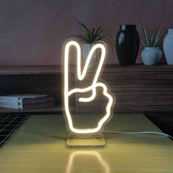 Victory Desk Light - 1
